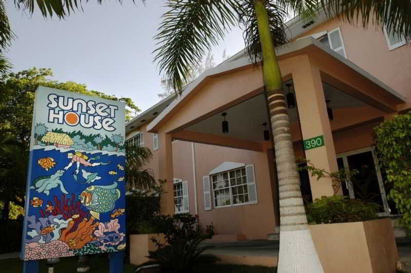 Sunset House Hotel George Town Exterior photo